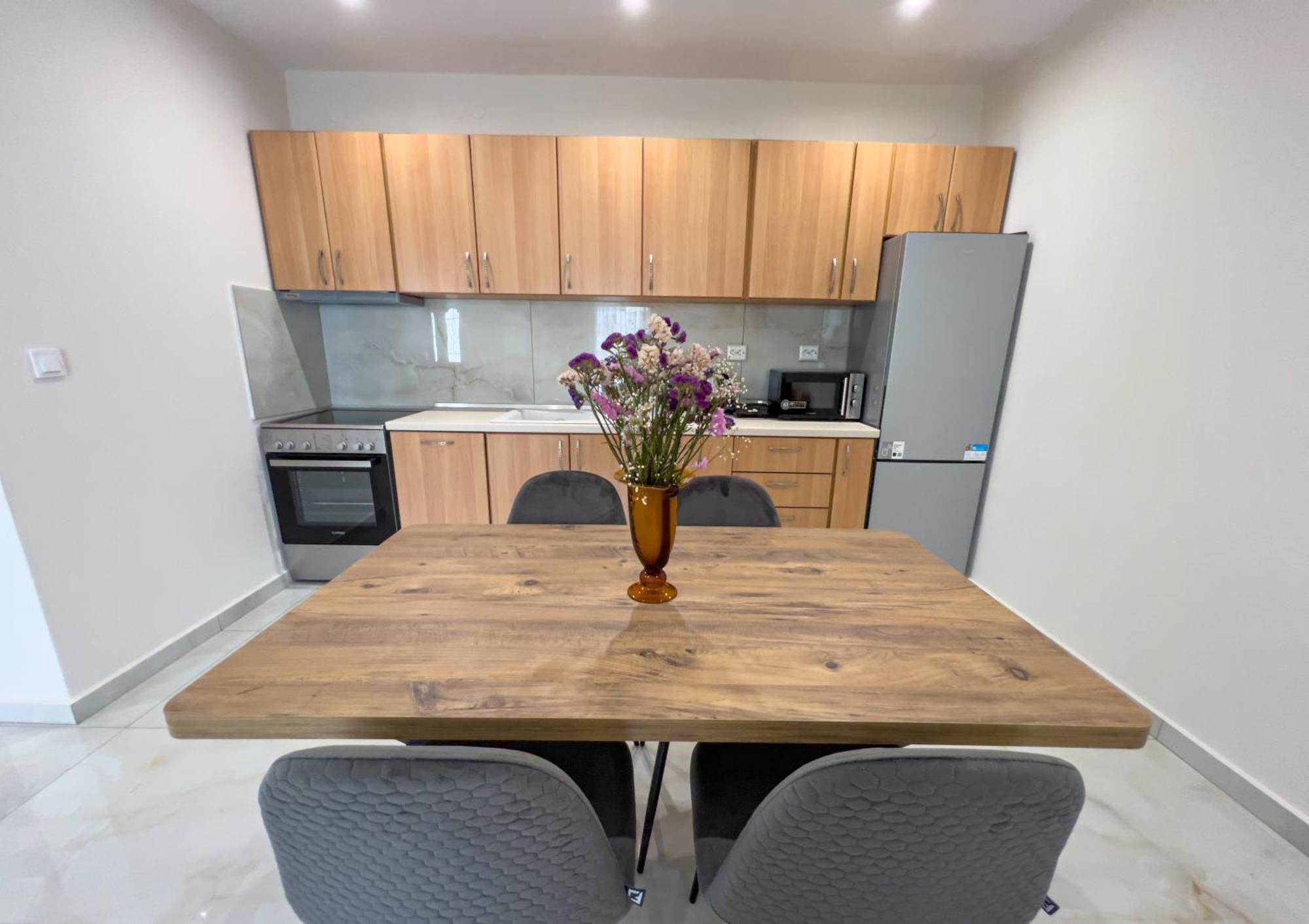 Loridis Apartment *